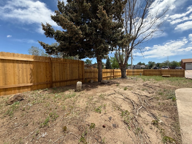 Building Photo - 4770 Newton Dr