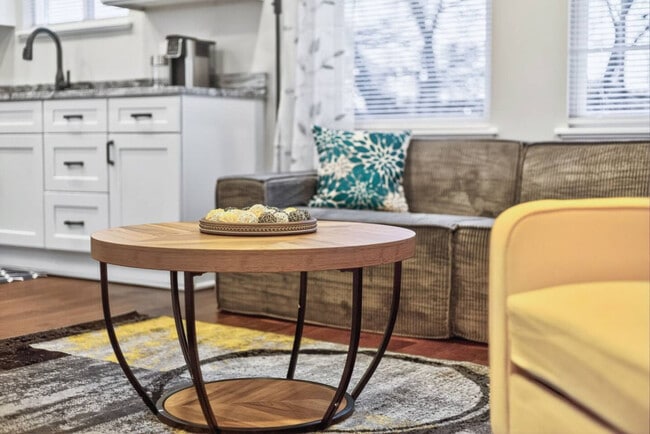 Building Photo - 518 Prospect St