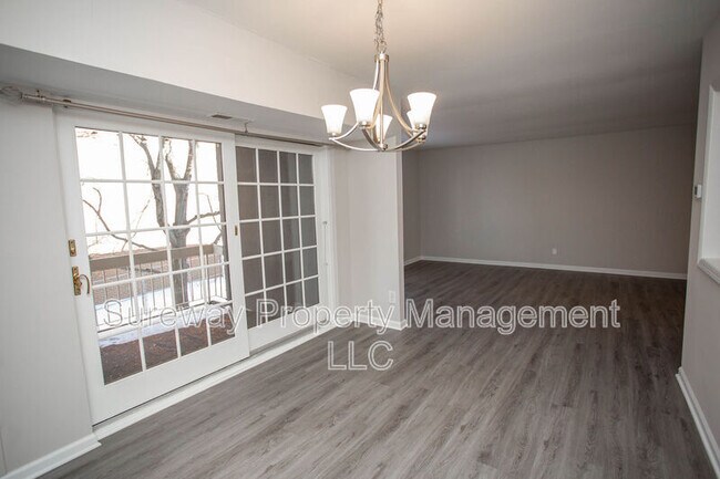 Building Photo - 171 Echelon Rd