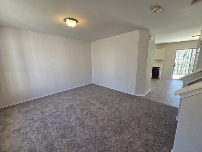 Building Photo - 2701 Buckleigh Dr