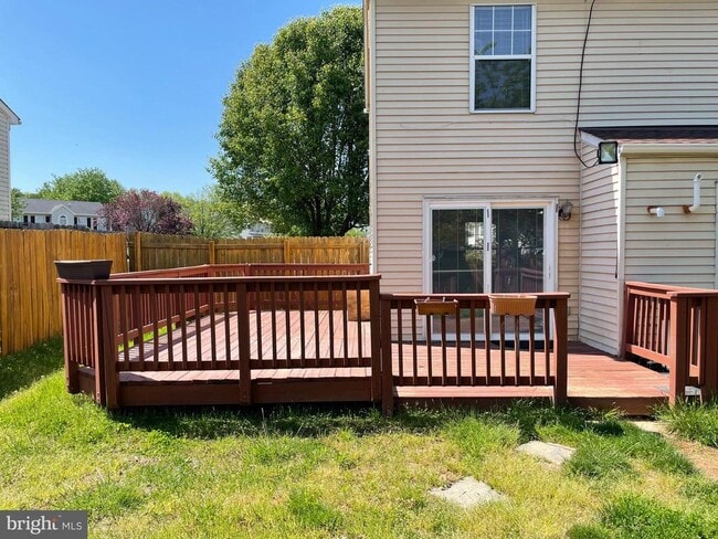 Building Photo - 5823 Riverside Dr