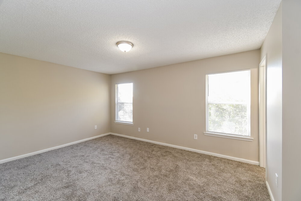 Building Photo - 8730 Buzz Ct