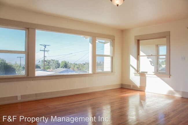 Building Photo - 3625-3639 Grape Street