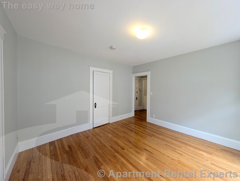 Building Photo - 156-158 Summer St Unit #304
