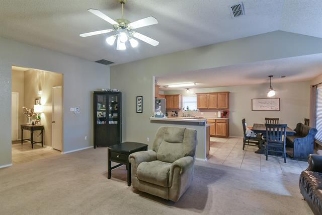 Building Photo - 2314 Charleston Dr
