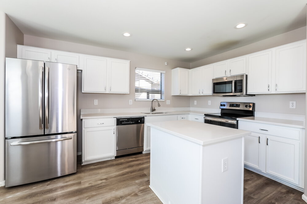 Building Photo - 1361 E Ryan Rd