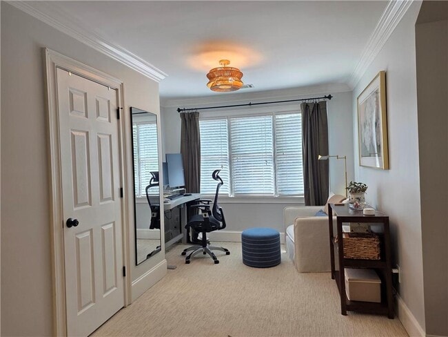 Building Photo - 2076 Anderson Dr SE