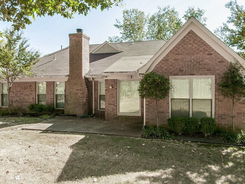 Building Photo - 2717 Twisted Oak Cove N