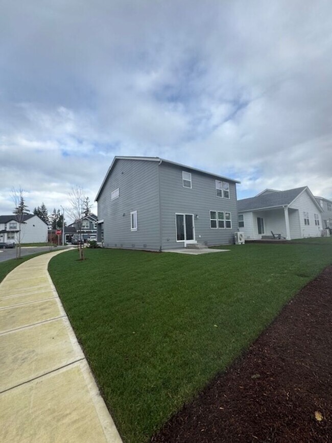 Building Photo - Brand New 2025 Home in Bakerview