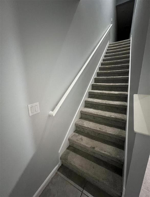 Building Photo - 9036 Tecumseh Dr