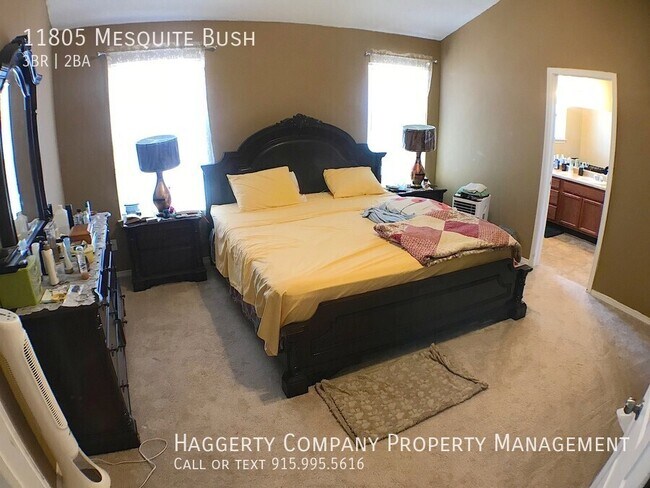 Building Photo - 11805 Mesquite Bush Dr