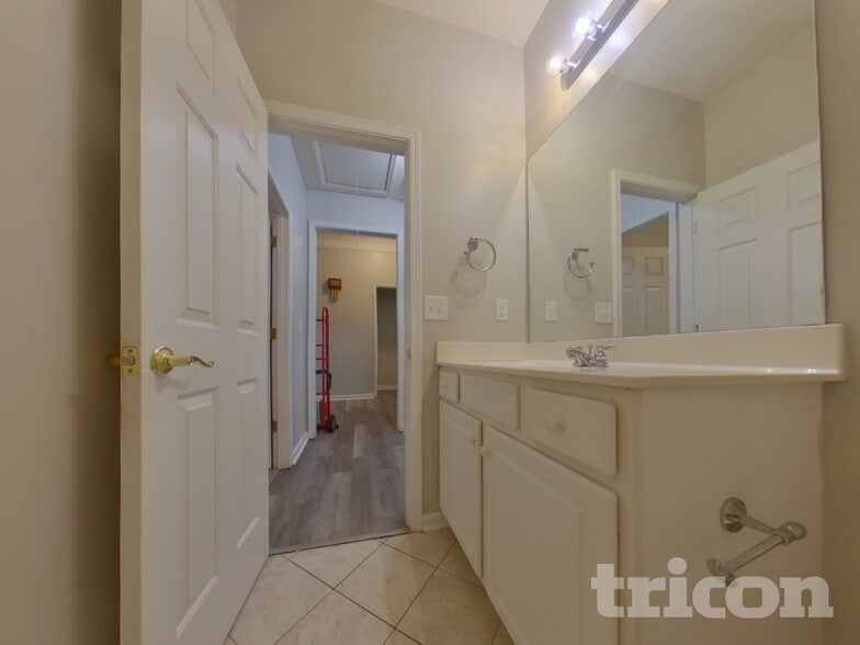 Building Photo - 3614 Silver Springs Way SW