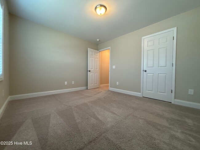 Building Photo - 208 Penster Ct