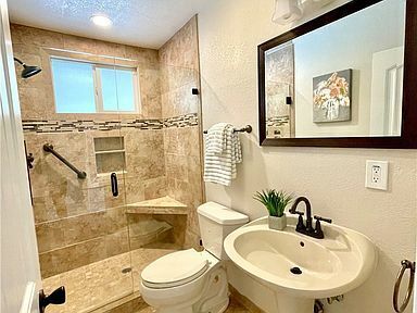 Building Photo - 23010 Sunset Crossing Rd