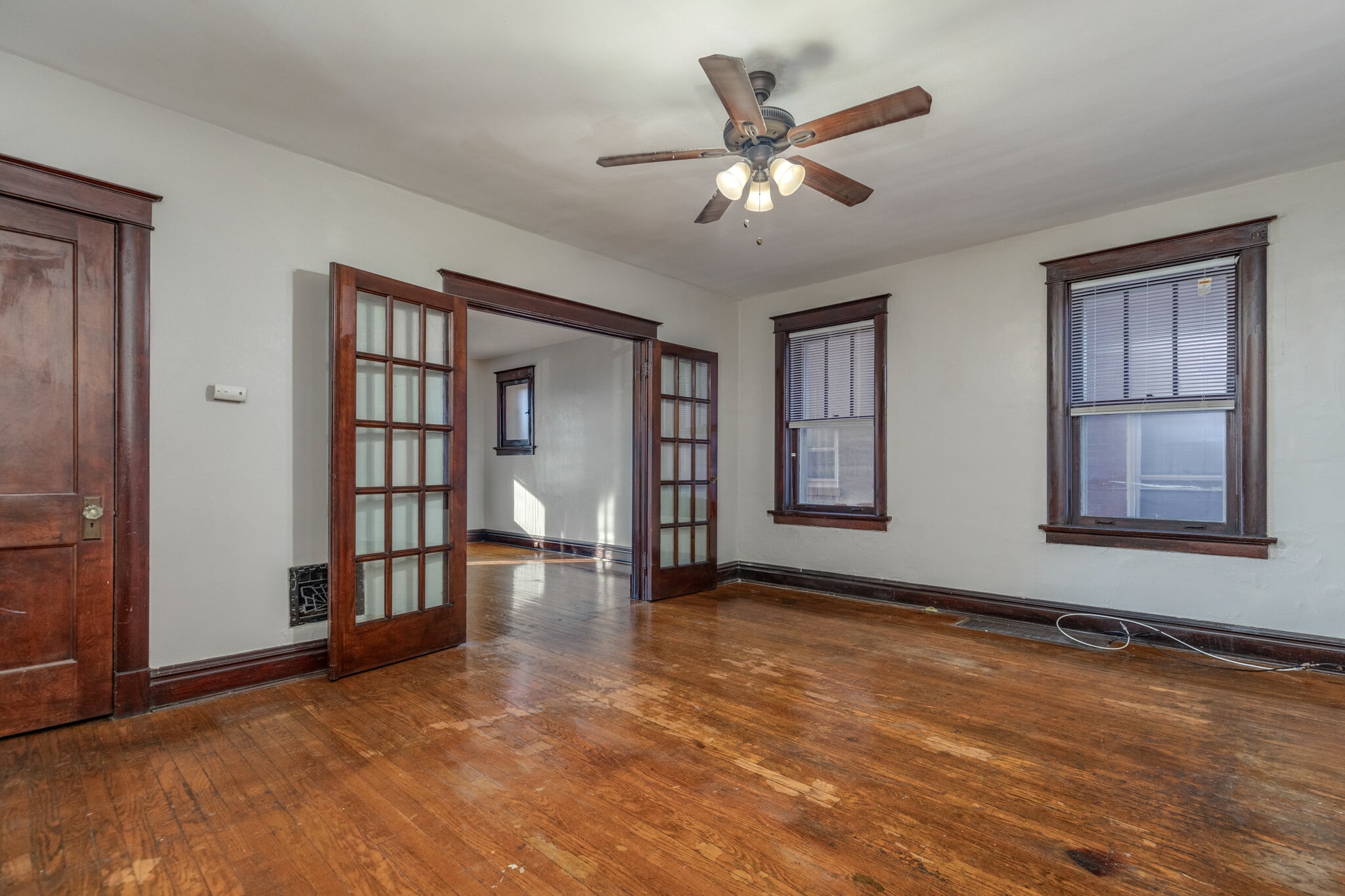 Building Photo - 3905 Dunnica Ave