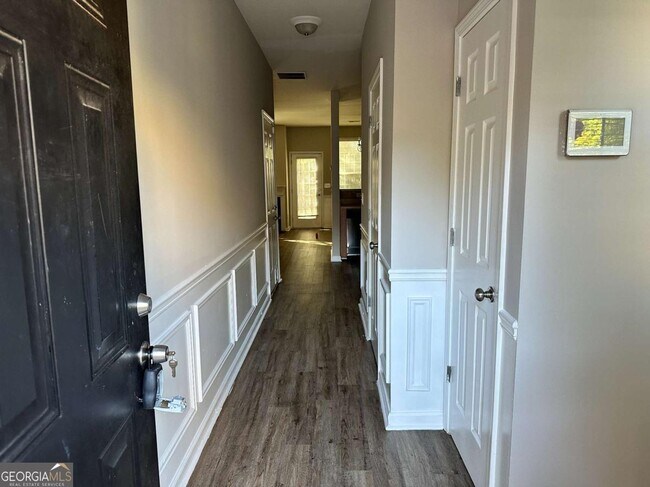 Building Photo - 4295 Youngstown Cir