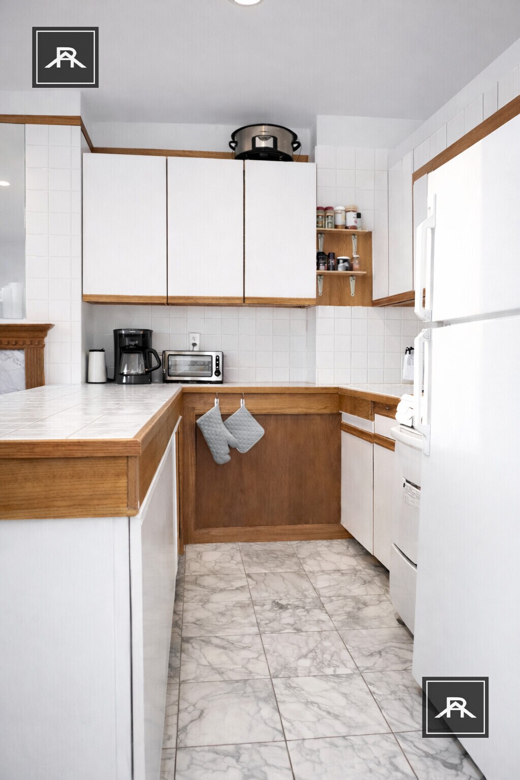 Building Photo - 11 Aberdeen St