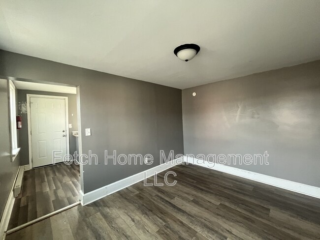 Building Photo - 106 S Pershing Ave