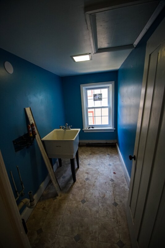 Building Photo - 32 Market St