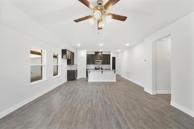 Building Photo - 209 Portina Dr