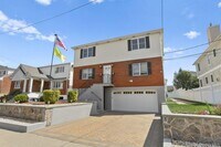 Building Photo - 160 Lakeview Ave