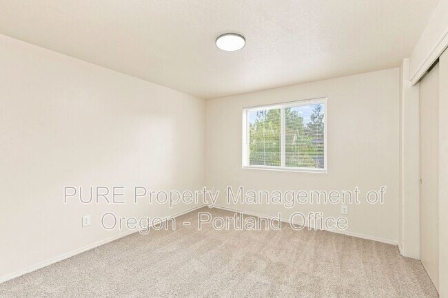 Building Photo - 2619 SE 125th Ave