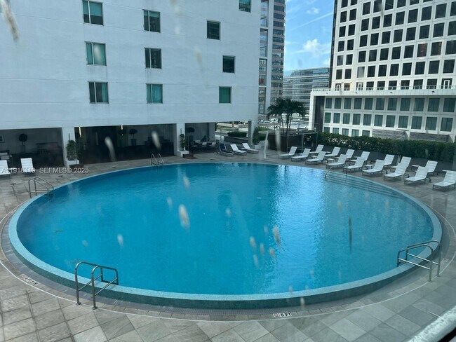 Building Photo - 55 SE 6th St