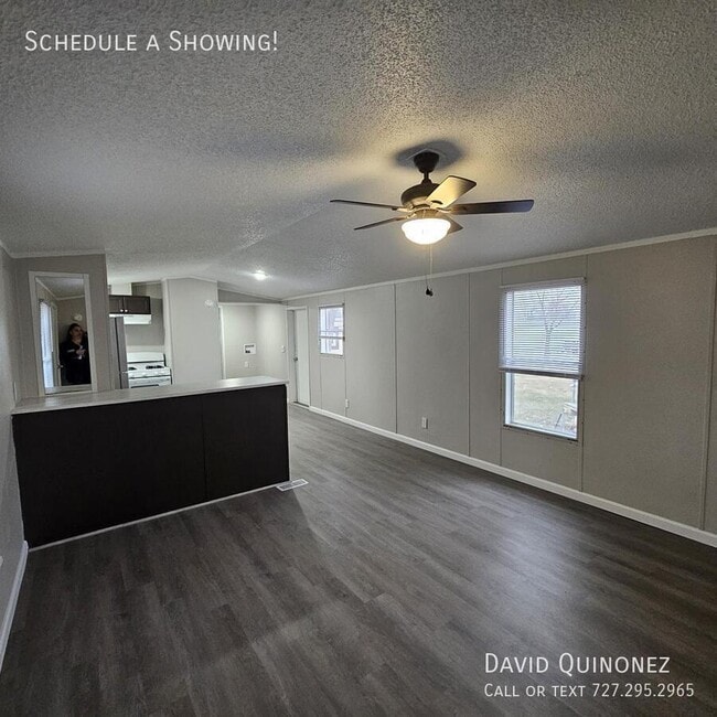 Building Photo - 2737 W Washington Center Rd