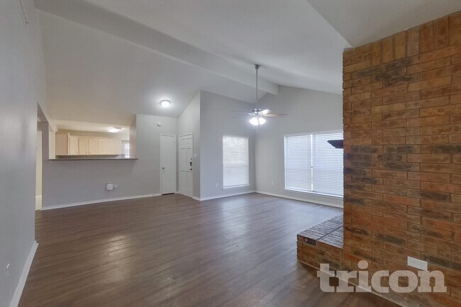 Building Photo - 3521 Kirby Creek Dr