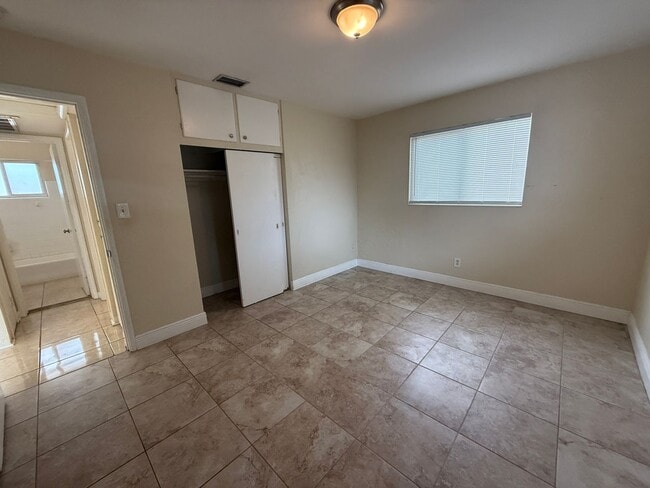 Building Photo - Highly Desired Tyrone home 2/1.5