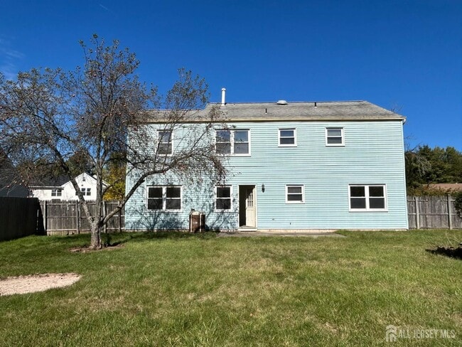 Building Photo - 34 Stonewall Dr