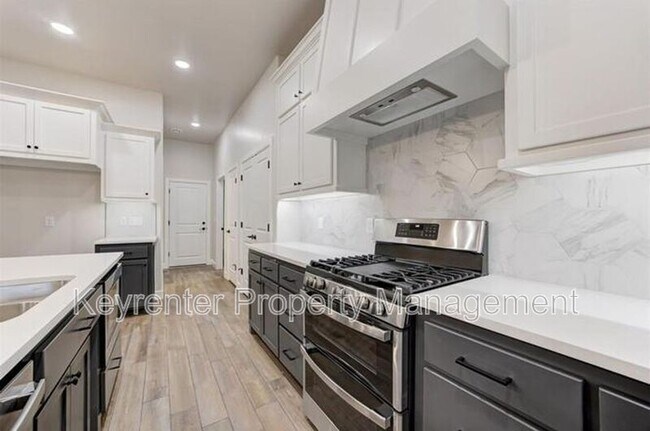 Building Photo - 2609 Dalewood Pl