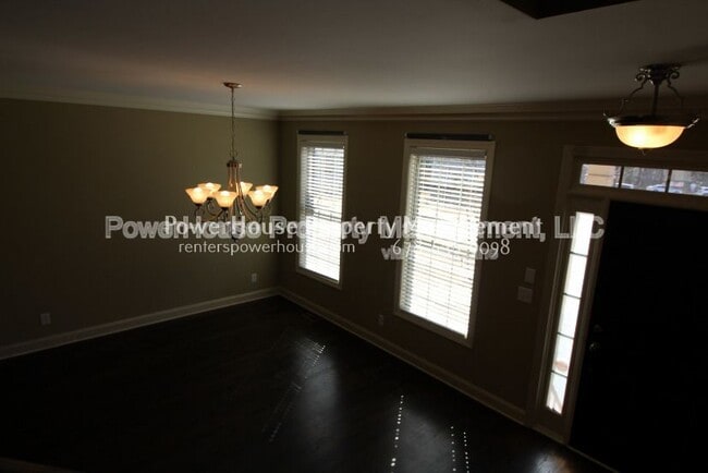Building Photo - 7058 Elmwood Ridge Ct
