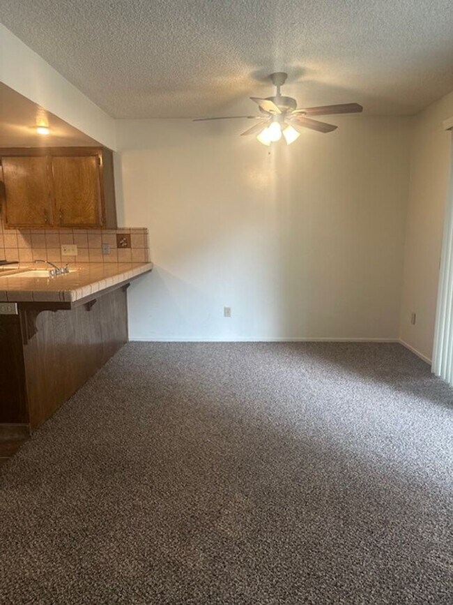 Building Photo - 2800 Barrington St