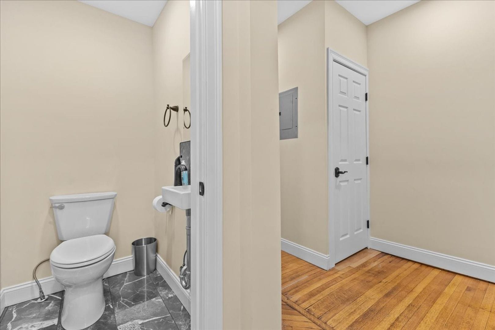 Building Photo - 416 Pearl St