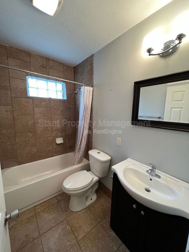 Building Photo - 2536 Adams Ave