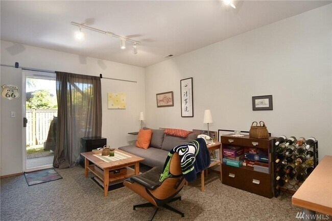Building Photo - Charming Craftsman-Style Home in the Heart...