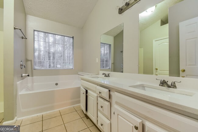 Building Photo - 4481 Latchwood Dr