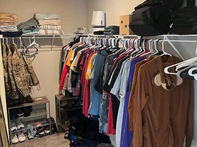 Building Photo - 5492 Hammond Dr