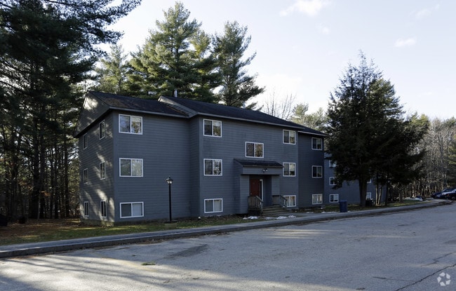Building Photo - The Ledges