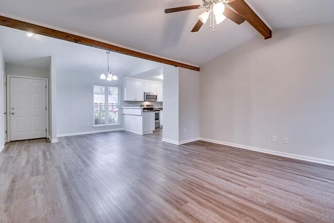 Building Photo - 3 Bedroom 2 Bath in Grovetown