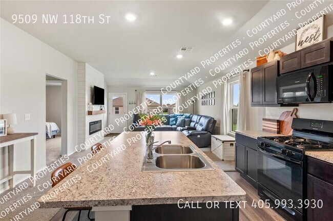 Building Photo - 9509 NW 118th St