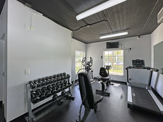 Building Photo - 2130 SE Wild Meadow Cir