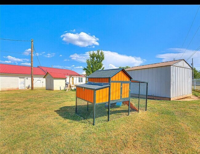 Building Photo - 1150 60th Ave NE