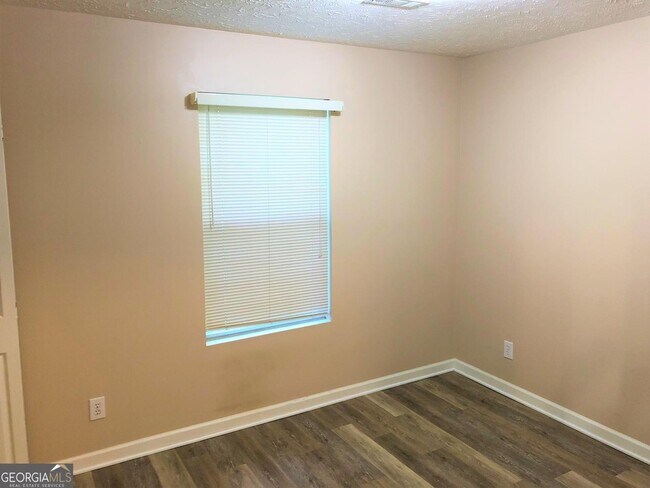 Building Photo - 39 Emmett Freeman Rd