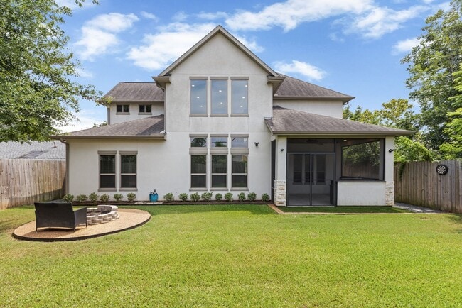 Building Photo - 8550 Ridgepoint Dr