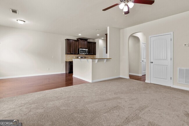 Building Photo - 3379 Gardenside Walk SW