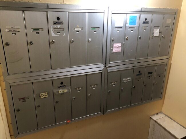 Building Photo - 7 Laidlaw Ave