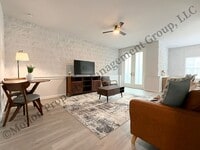 Building Photo - 6918 Northside Dr