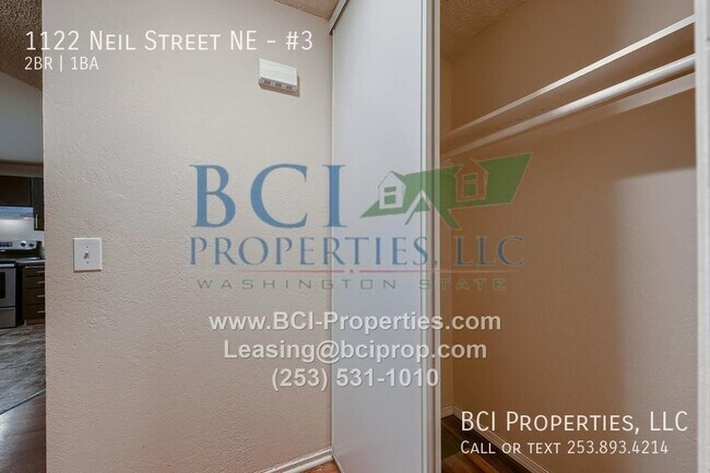 Building Photo - 1122 Neil St NE